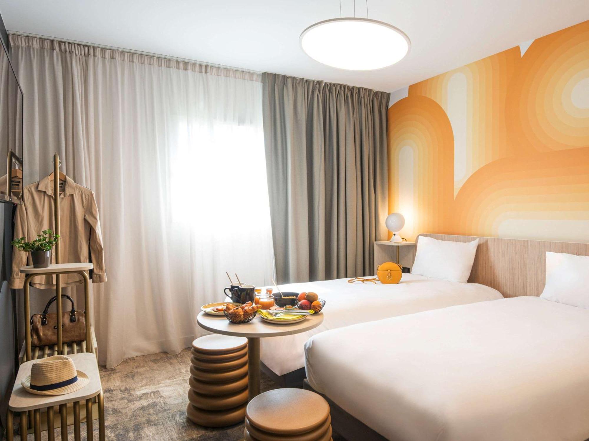 Ibis Styles Pertuis Portes Du Luberon Εξωτερικό φωτογραφία