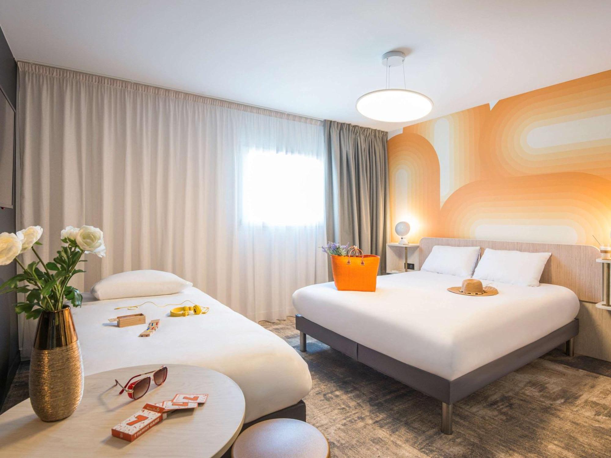 Ibis Styles Pertuis Portes Du Luberon Εξωτερικό φωτογραφία