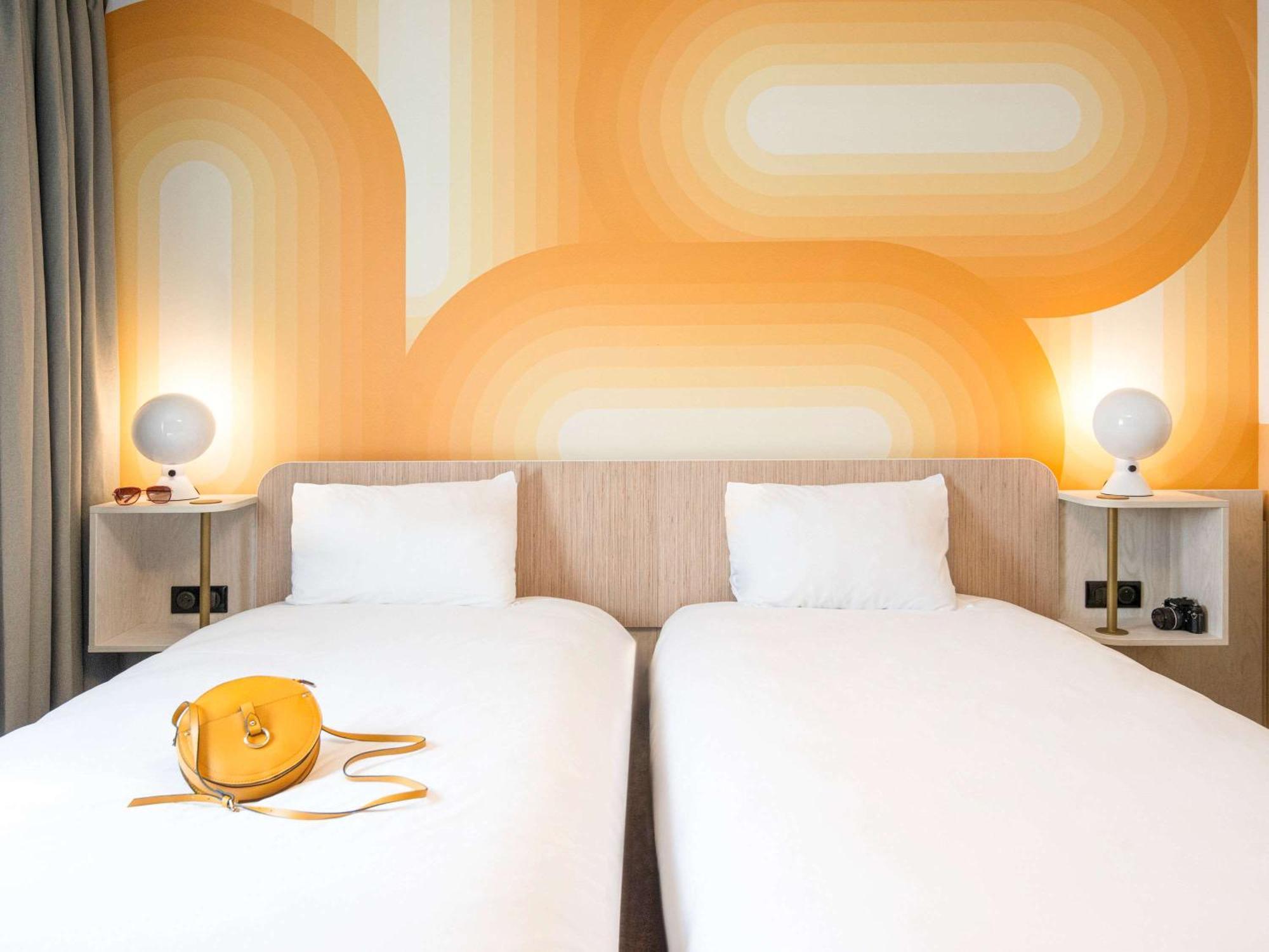 Ibis Styles Pertuis Portes Du Luberon Εξωτερικό φωτογραφία
